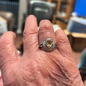 Elegant Silver/Citrine ringl